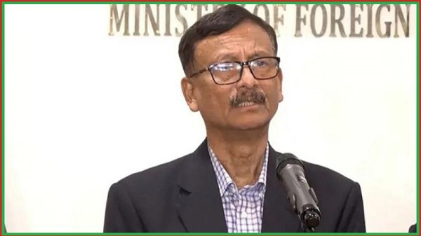 ভারতের সঙ্গে অন্তর্বর্তী সরকারের সম্পর্কে 'টানাপড়েন আছে' বলে মন্তব্য করেছেন পররাষ্ট্র উপদেষ্টা