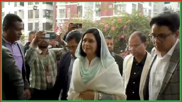 খালেদা জিয়াকে দেখতে আবারও এভারকেয়ারে ডা. জুবাইদা