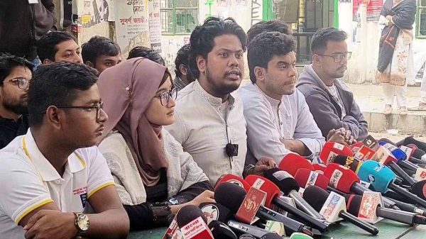 ইসির বিরুদ্ধে গুরুতর অভিযোগ বৈষম্যবিরোধী ছাত্র আন্দোলনের