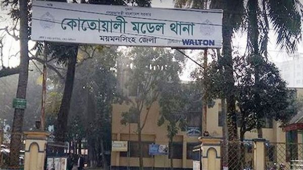 পুলিশকে কুপিয়ে হাতকড়াসহ আসামি ছিনতাই, ৫ পুলিশ আহত