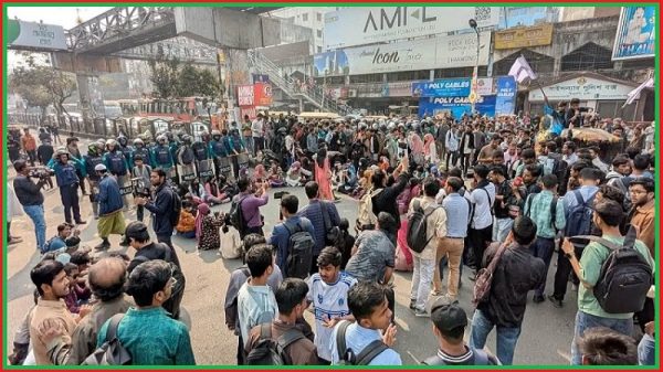 তিন স্থানে অবরোধের ডাক দিয়ে সায়েন্স ল্যাব ছাড়লেন আন্দোলনকারীরা