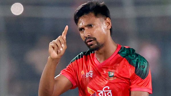 আইপিএল-পিএসএল কাঁপানো মোস্তাফিজ কেন ‘এ’ ক্যাটাগরিতে নেই?