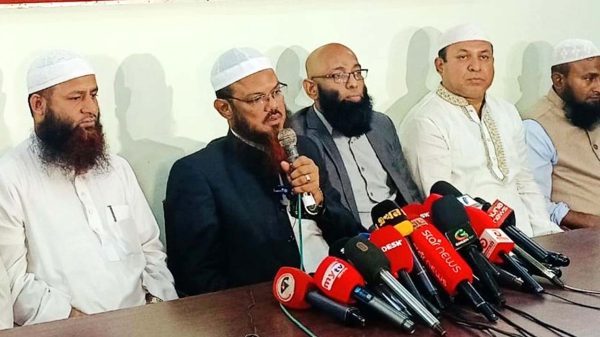 জামায়াত আমাকে ছাড়া কাকে ভোট দেবে: ফয়জুল করিম
