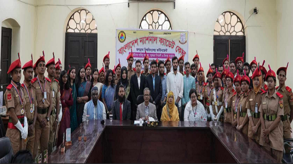 বিএনসিসি জবি কন্টিনজেন্টে দায়িত্ব হস্তান্তর, পদোন্নতি ও বিদায় অনুষ্ঠিত