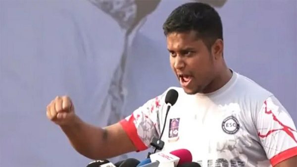 রাষ্ট্রপতিকে নিয়ে হাসনাত আব্দুল্লাহর তিন শব্দের স্ট্যাটাস, মুহূর্তেই ভাইরাল