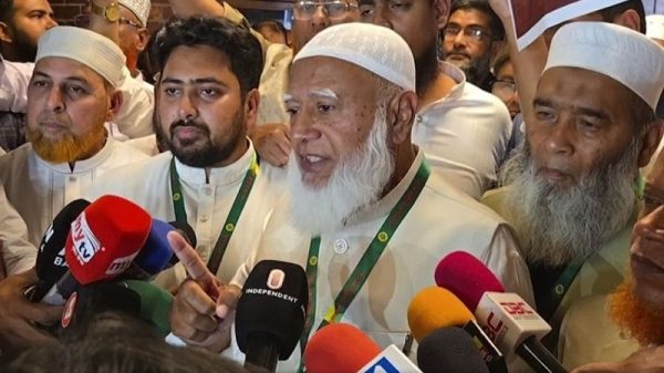 রাষ্ট্রপতির ভাষণ বয়কট করে জামায়াত ও বিরোধী জোটের ওয়াকআউট