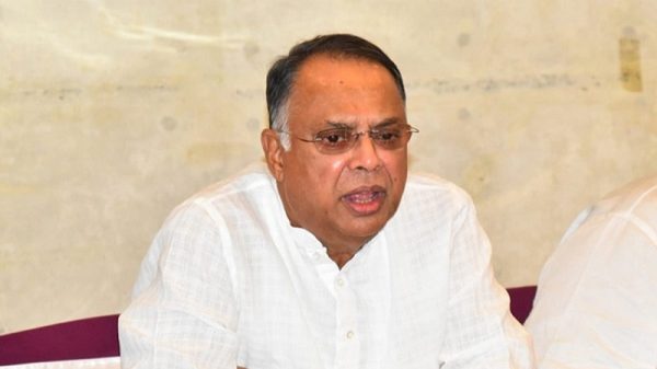 জ্বালানি সংকট নয়, মজুতের প্রবণতাই বড় উদ্বেগ: জ্বালানিমন্ত্রী