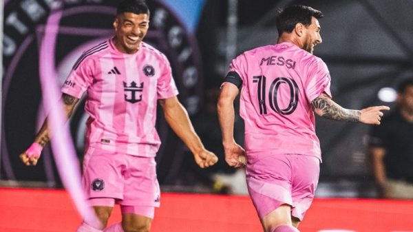 মেসির জোড়া গোলে মায়ামির রুদ্ধশ্বাস জয়