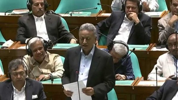 সামনে কঠিন সময়, নিতে হবে অজনপ্রিয় সিদ্ধান্ত: অর্থমন্ত্রী