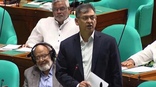 গুম-খুন ও নির্বাসনের যাতনা আমি বুঝি, শহীদদের স্বপ্ন বৃথা যেতে দেবো না: সংসদে স্বরাষ্ট্রমন্ত্রী