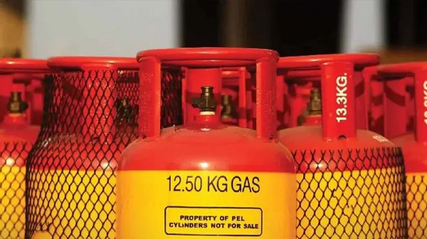 ১২ কেজি এলপিজির দাম বেড়ে ১৯৪০ টাকা