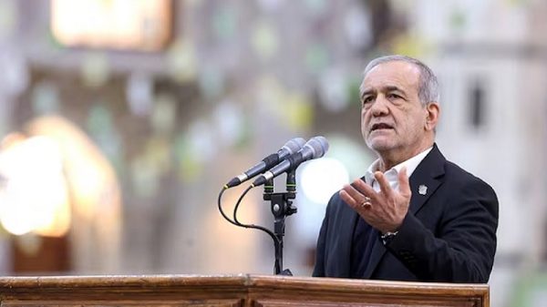 আলোচনার পথে তিন বাধার কথা বললেন ইরানের প্রেসিডেন্ট