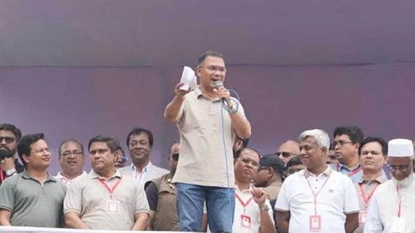 এবার নারীদের ‘এলপিজি কার্ড’ দেওয়ার ঘোষণা প্রধানমন্ত্রীর