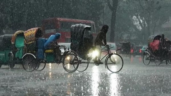 রাতেই যেসব অঞ্চলে ৮০ কিমি বেগে ঝড়ের আভাস