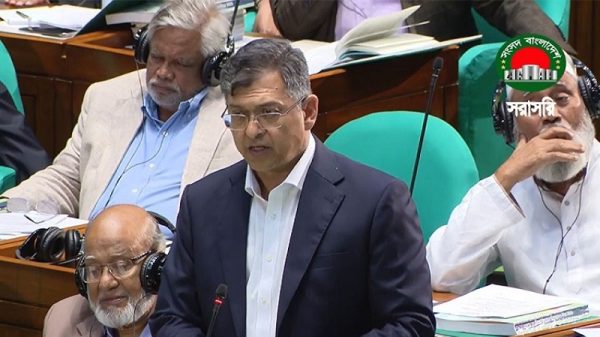 বিমানবন্দরে সার্বিক নিরাপত্তা নিশ্চিত করা হয়েছে: স্বরাষ্ট্রমন্ত্রী