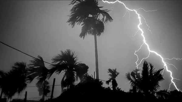 রাতের মধ্যে যেসব জেলায় ৬০ কিমি বেগে ঝড়ের আভাস