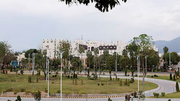 ইরান–যুক্তরাষ্ট্র আলোচনায় ইতিবাচক ইঙ্গিত, চলছে নৈশভোজের বিরতি