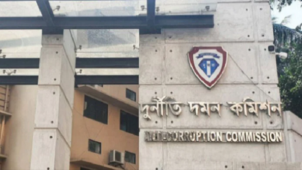 তিন মাসে আড়াই হাজার কোটি টাকার সম্পদ ফ্রিজ-ক্রোক করেছে দুদক