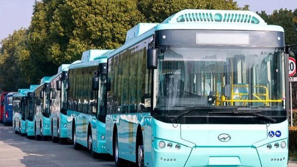 পাকিস্তানের ইসলামাবাদে ৩০ দিনের জন্য গণপরিবহন ভাড়া ফ্রি ঘোষণা