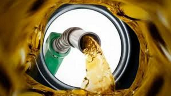 দেশে জ্বালানি তেলের দাম বাড়ল, রোববার থেকেই কার্যকর