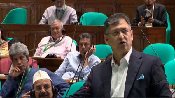 দেশে জ্বালানি তেলের সংকট নেই, পরিসংখ্যানে প্রমাণ দিয়েছে সরকার: স্বরাষ্ট্রমন্ত্রী