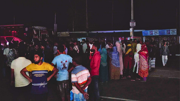 গাইবান্ধায় প্রবেশপত্র না পেয়ে মহাসড়ক অবরোধ, সোয়া এক ঘণ্টা পর প্রত্যাহার