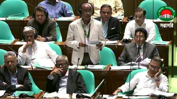 এমপিদের শুল্কমুক্ত গাড়ি আমদানির সুবিধা বাতিল, বিল পাস সংসদে