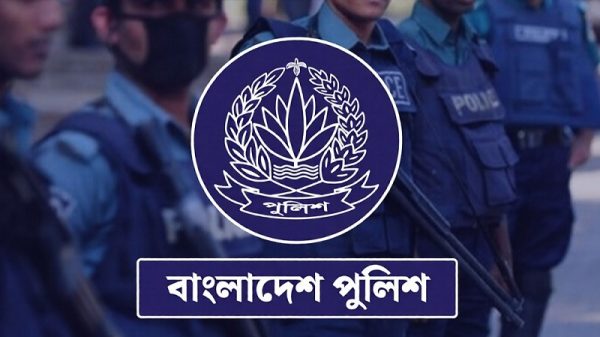 পুলিশের ১৭ ঊর্ধ্বতন কর্মকর্তাকে বাধ্যতামূলক অবসর পাঠালো সরকার