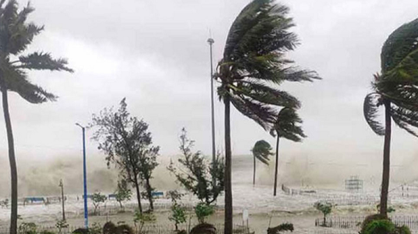 সকাল ৯টার মধ্যে ৯ অঞ্চলে ৬০ কিমি বেগে ঝড়ের আভাস