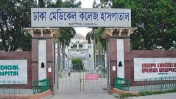 ঢাকা মেডিকেলের জরুরি বিভাগের পাশে মিলল অজ্ঞাত নারীর মরদেহ