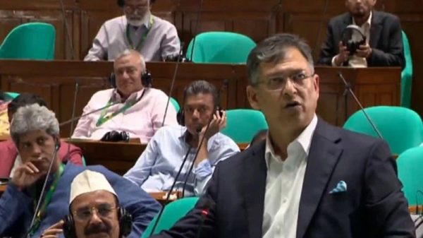 বেনজীরকে এক মাসের মধ্যে দেশে ফেরানোর চেষ্টা চলছে : স্বরাষ্ট্রমন্ত্রী