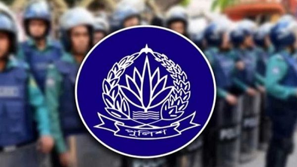 পুলিশের পোশাকে ফের পরিবর্তন, প্রজ্ঞাপন জারি