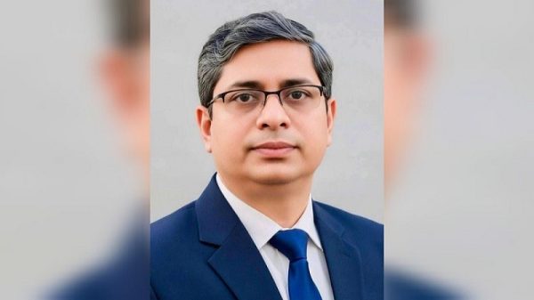 সাংবাদিক গ্রেপ্তার ইস্যুতে দুঃখ প্রকাশ করে বিবৃতি এলজিআরডি প্রতিমন্ত্রীর