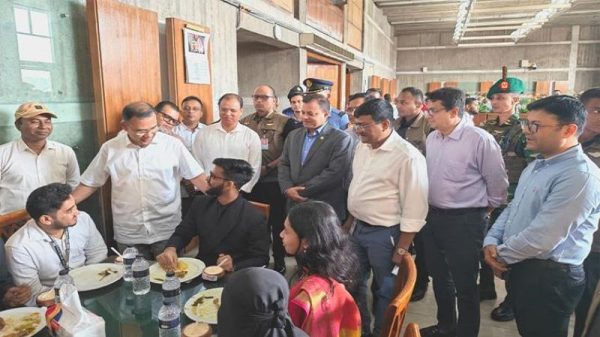 সমৃদ্ধ বাংলাদেশ গড়তে শিক্ষার্থীদের প্রস্তুত থাকতে হবে: প্রধানমন্ত্রী