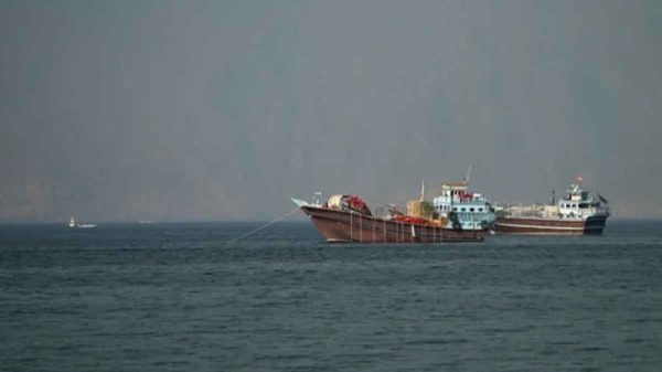 আগামী ৩০ দিন সম্পূর্ণভাবে ইরানের একক নিয়ন্ত্রণে থাকবে হরমুজ প্রণালি: আরাঘচি