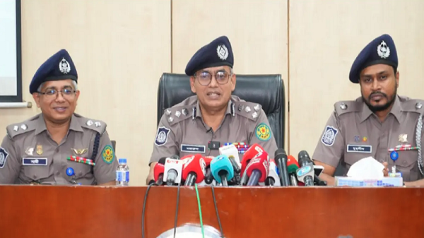 আওয়ামী লীগের প্রতিষ্ঠাবার্ষিকী ঘিরে রাজধানীতে কোনো নিরাপত্তা শঙ্কা নেই: ডিএমপি