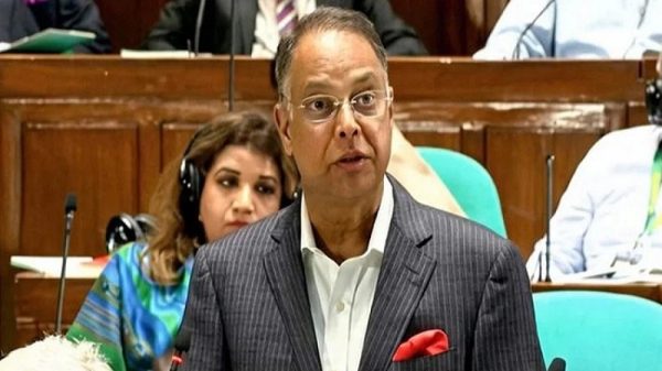 সাময়িক বিদ্যুৎ বিভ্রাটকে লোডশেডিং বলা ঠিক নয়: সংসদে বিদ্যুৎমন্ত্রী