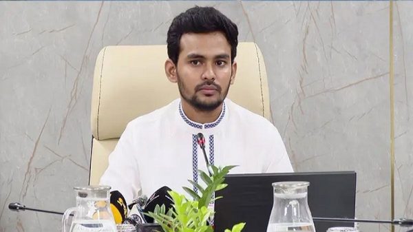 আওয়ামী লীগকে নিয়ে সরকার নিজেই ধোঁয়াশায় :আসিফ মাহমুদ