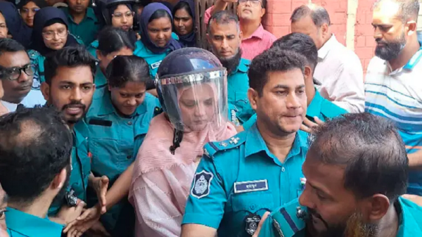 হত্যাচেষ্টা মামলায় গ্রেপ্তার বরিশালের সাবেক সংসদ সদস্য জেবুন্নেসা