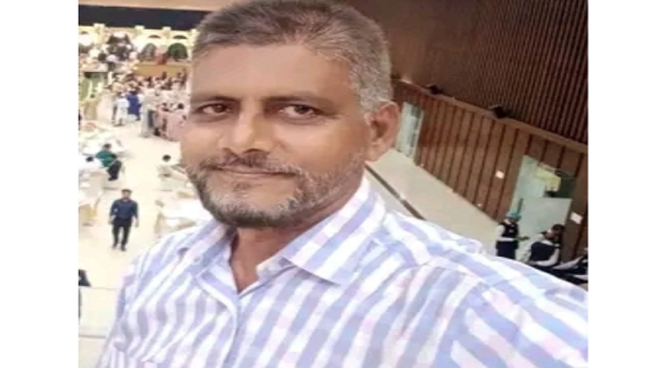 শ্রীনগরে পদ বিহীন বিএনপি নেতা হাফিজের রাজত্ব