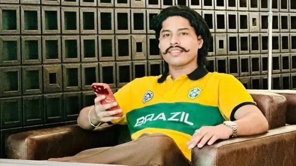 চট্টগ্রামের শীর্ষ সন্ত্রাসী ডেভিড ইমন যশোর থেকে গ্রেপ্তার