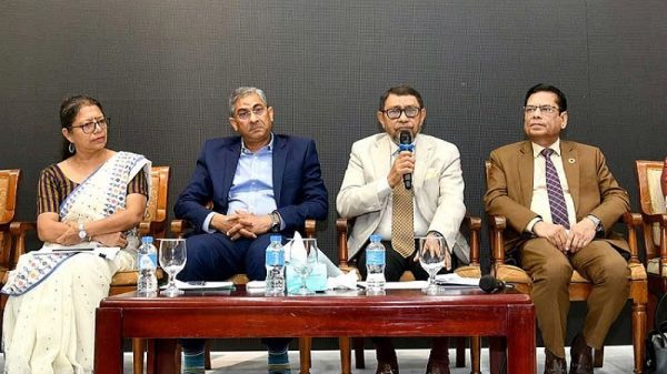 শুধু ওষুধ বা স্যালাইন দিয়ে এসডিজি অর্জন সম্ভব নয় : স্বাস্থ্যমন্ত্রী