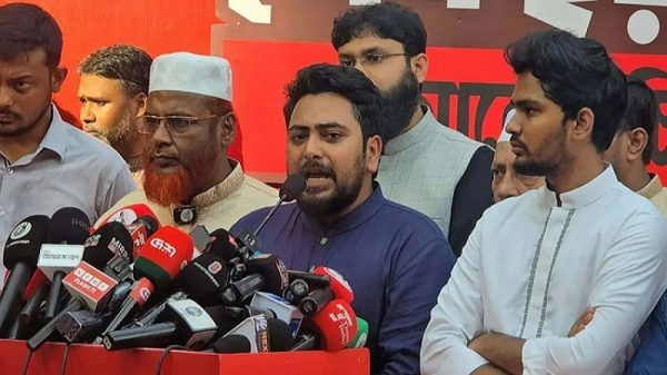 গণভোটের রায় বাস্তবায়িত না হলে সরকারকে ক্ষমতায় থাকতে দেওয়া হবে না: নাহিদ ইসলাম