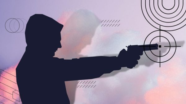 হাটহাজারীতে ধাওয়া করে তরুণকে গুলি, আতঙ্ক