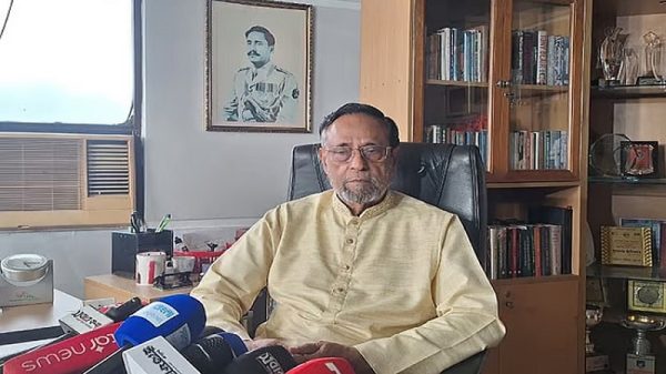 এখানে গণতন্ত্র নিয়ন্ত্রিত: অলি আহমদ