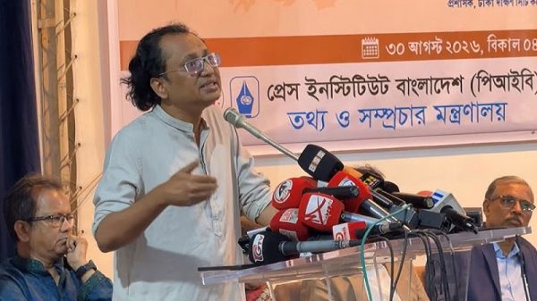 ‘পাত্তা দেওয়ার দরকার নাই’, মত প্রকাশে সরকার ‘উদার’: তথ্য উপদেষ্টা