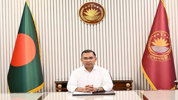 সরকারি ভবনগুলোতে সৌর প্যানেল স্থাপনসহ তিন নির্দেশনা প্রধানমন্ত্রীর