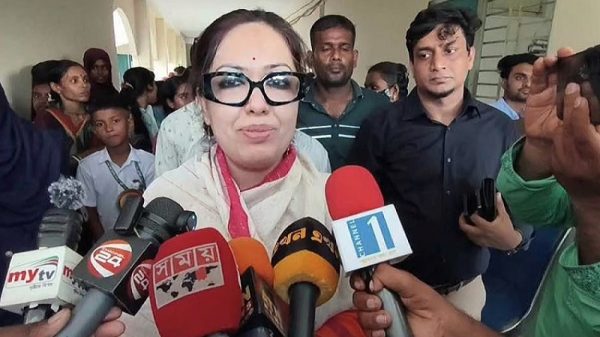 যে কোনো নাগরিকের দেশে ফেরার অধিকার সংবিধানেই রয়েছে: রুমিন ফারহানা