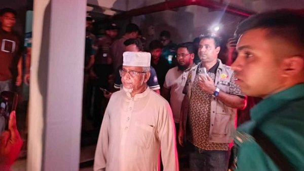 পুলিশ হেফাজতে এমপি গাজী নজরুল ও তার প্রথম স্ত্রী