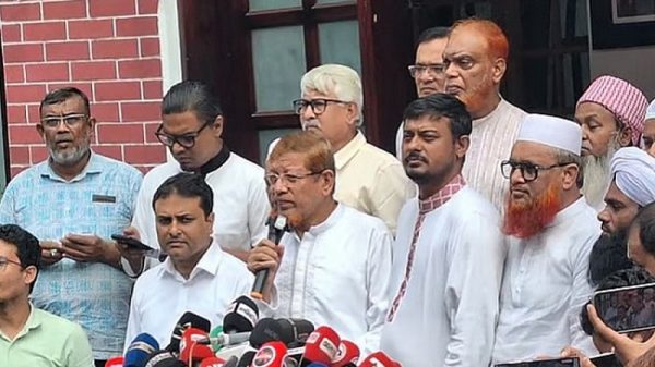 রংপুর অভিমুখে লংমার্চে পাঁচ জেলায় পাঁচ পথসভা করবে ১১ দলীয় ঐক্য